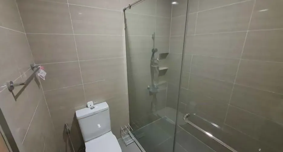 For rent 1 bed condo in Phaya Thai, Bangkok