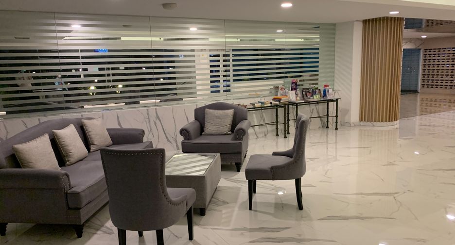 For rent 2 bedrooms condo in Watthana, Bangkok