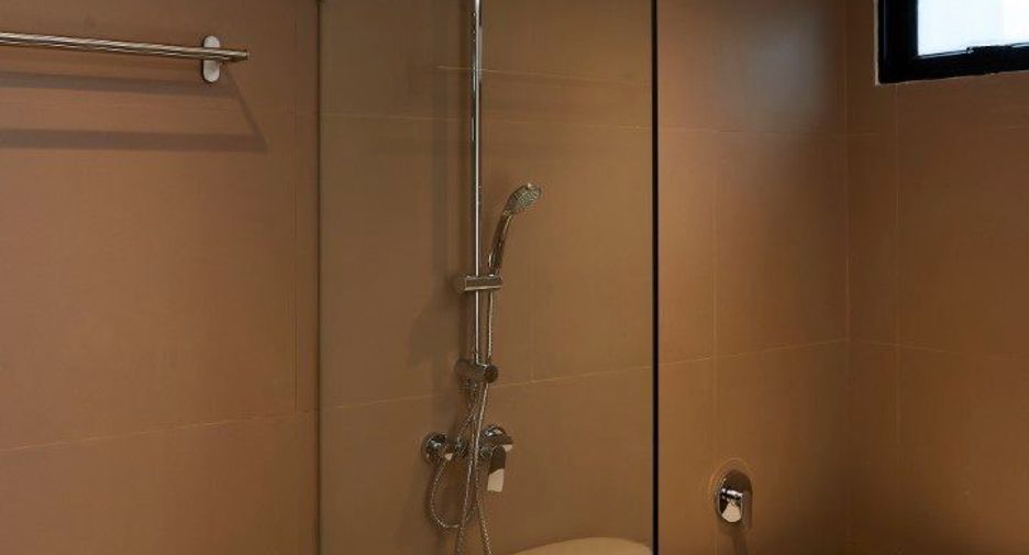 For rent 2 ベッドルーム apartment in Bang Rak, Bangkok