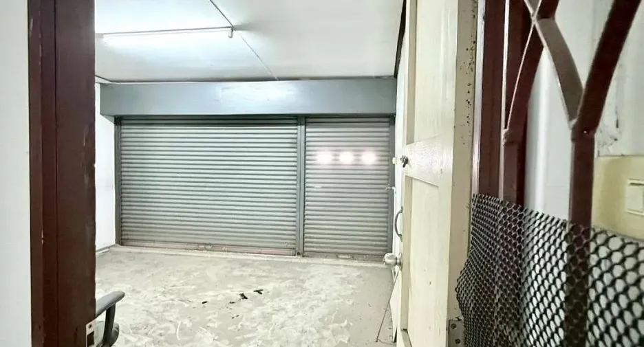 Reihenhaus zur Miete mit 3 Zimmer in Din Daeng, Bangkok