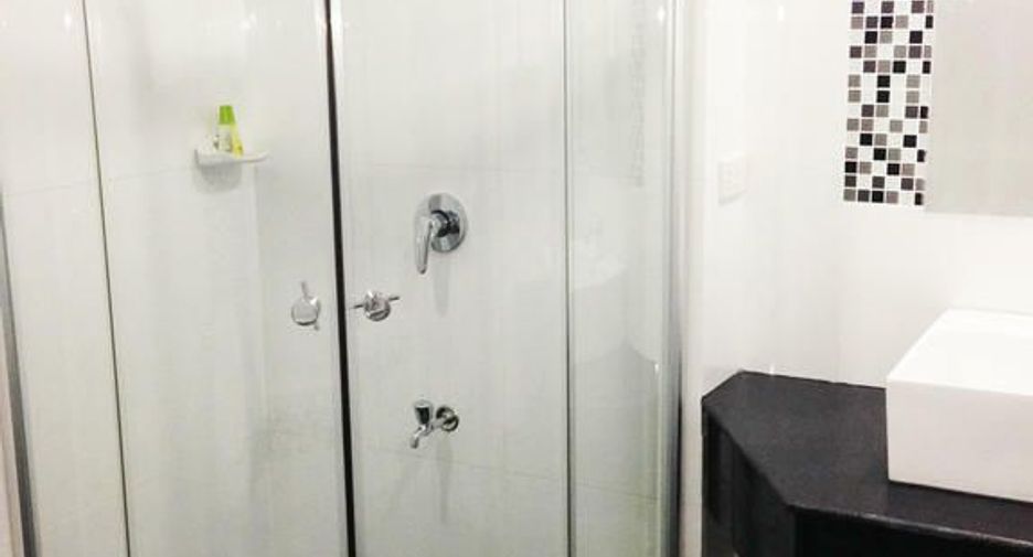 For rent 2 bedrooms condo in Yan Nawa, Bangkok