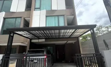 出租 3 卧室 独立屋 在 Bang Khen, 曼谷