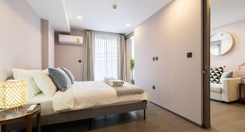 For rent 1 bed apartment in Pathum Wan, Bangkok