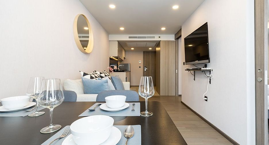 For rent 1 bed apartment in Pathum Wan, Bangkok