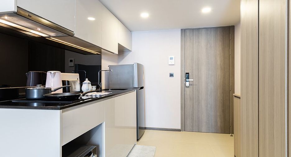 For rent 1 bed apartment in Pathum Wan, Bangkok