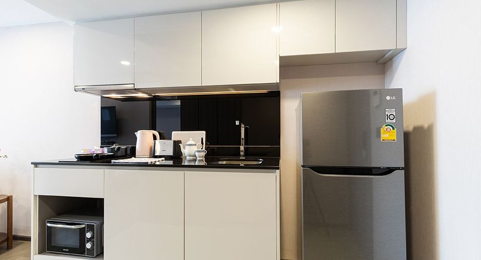 For rent 1 bed apartment in Pathum Wan, Bangkok