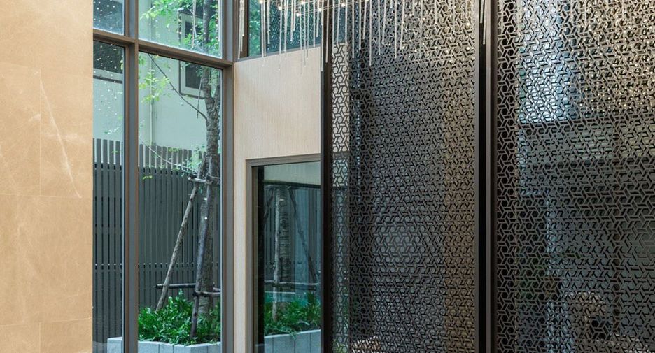 For rent 1 bed apartment in Pathum Wan, Bangkok