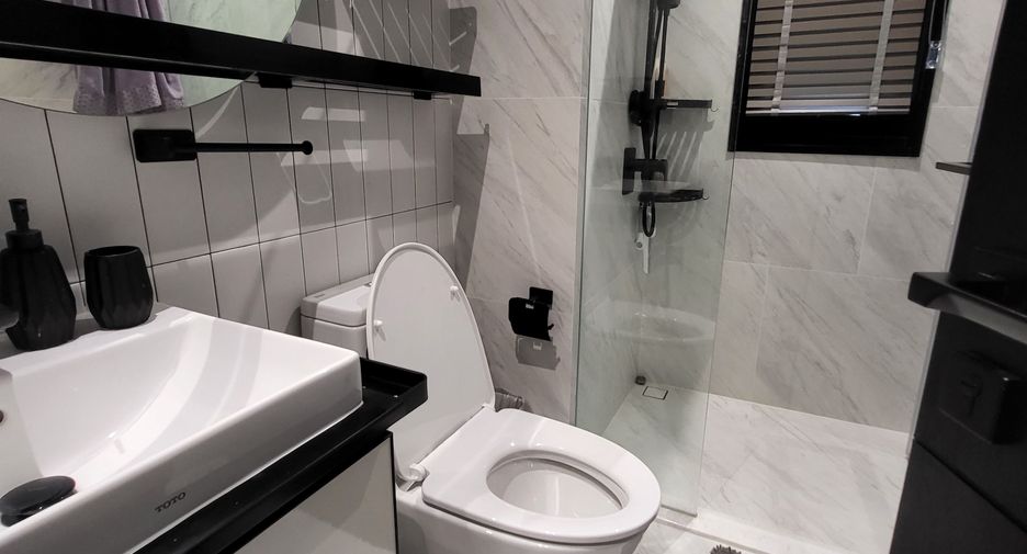 Wohnung zur Miete mit 2 Zimmer in Khlong San, Bangkok