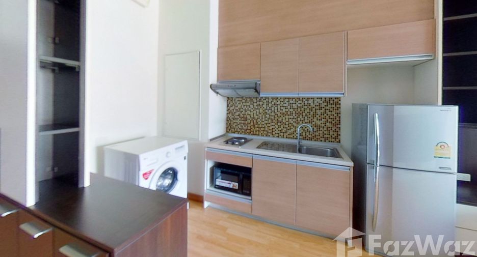 For rent 1 bed condo in Khlong Toei, Bangkok