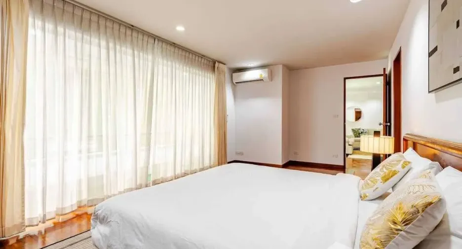 À louer 3 chambres appartement à Khlong Toei, Bangkok
