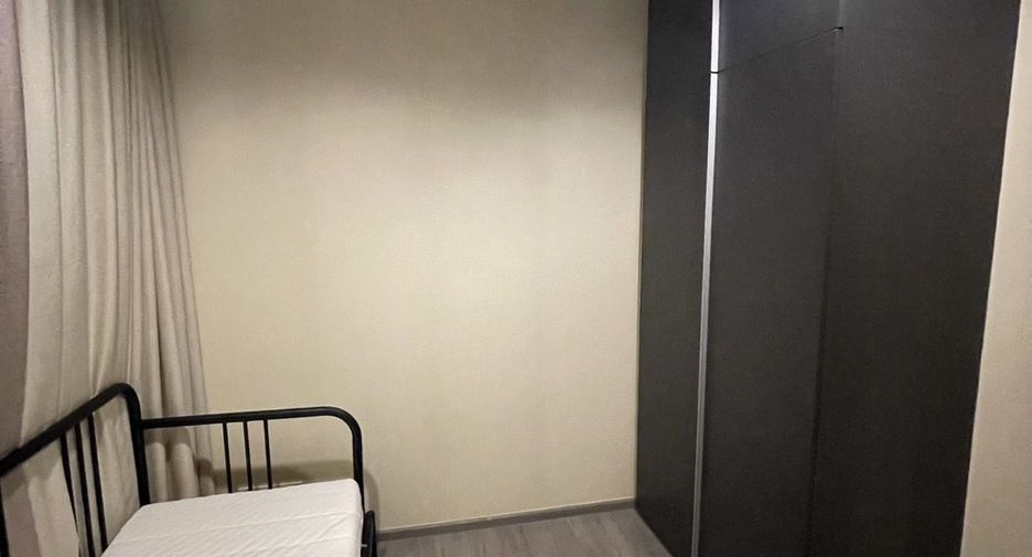 For rent 2 bedrooms condo in Khlong San, Bangkok