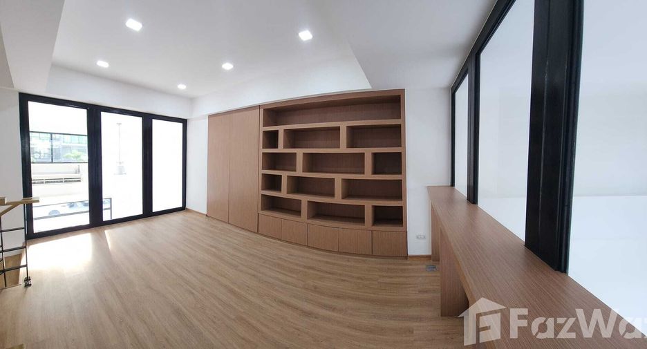 Büro zur Miete mit 3 Zimmer in Prawet, Bangkok