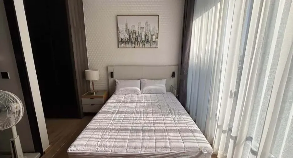 For rent studio condo in Phaya Thai, Bangkok