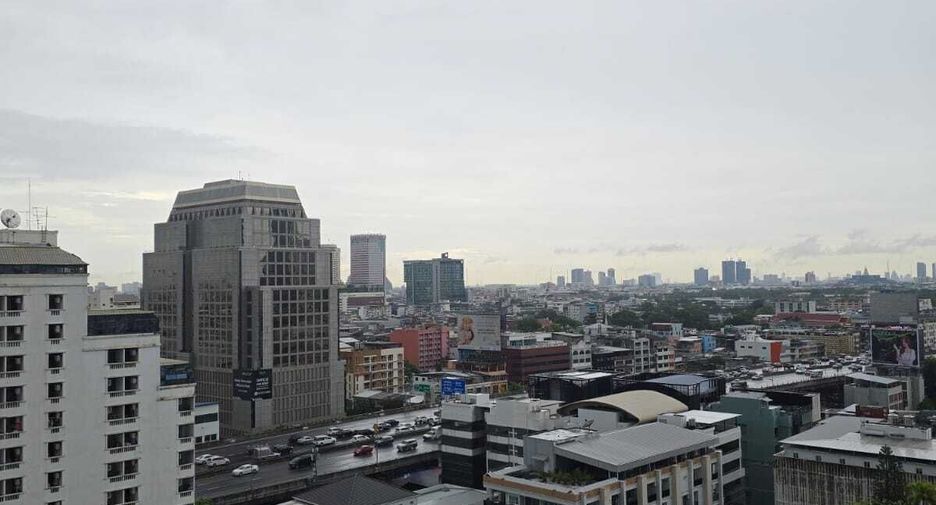 For rent 1 bed condo in Pathum Wan, Bangkok