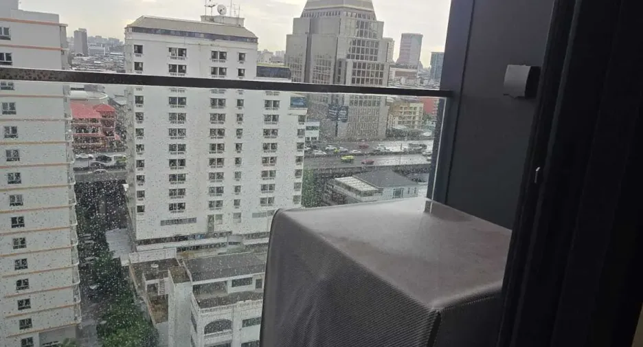 For rent 1 bed condo in Pathum Wan, Bangkok