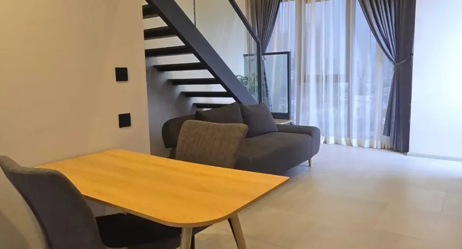 For rent 1 bed condo in Pathum Wan, Bangkok
