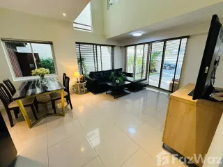 ให้เช่า 5 ห้องนอน บ้านเดี่ยว ใน วัฒนา, กรุงเทพฯ