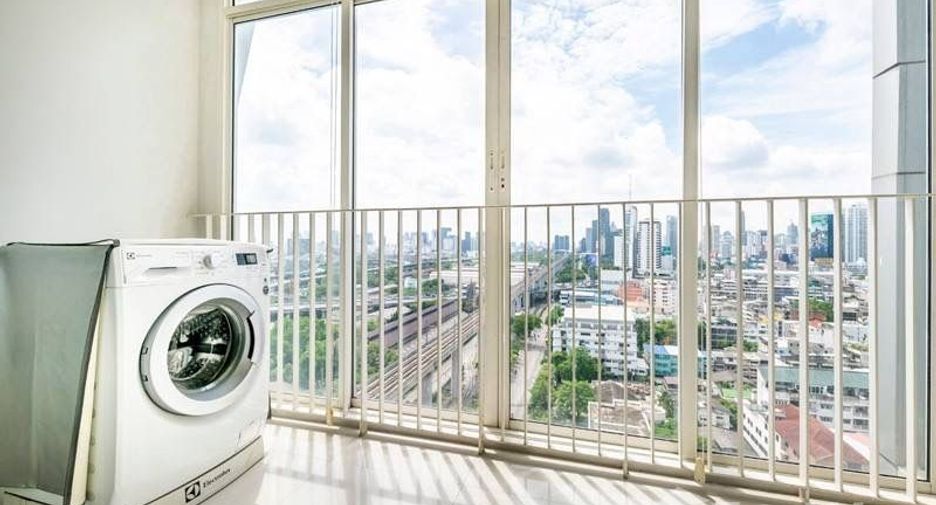 For rent 2 bedrooms condo in Ratchathewi, Bangkok