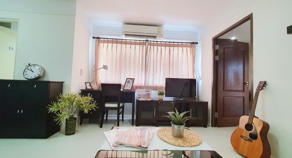 For rent 1 bed condo in Khlong Toei, Bangkok