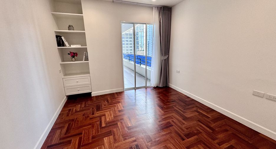 Wohnung zur Miete mit 4 Zimmer in Khlong Toei, Bangkok