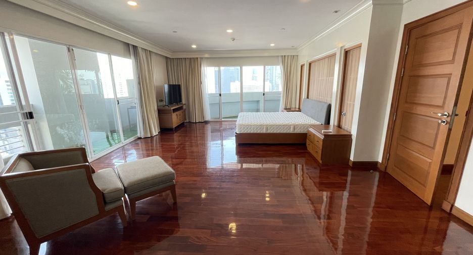 À louer 3 chambres appartement à Khlong Toei, Bangkok