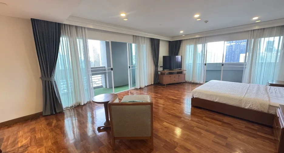 À louer 3 chambres appartement à Khlong Toei, Bangkok