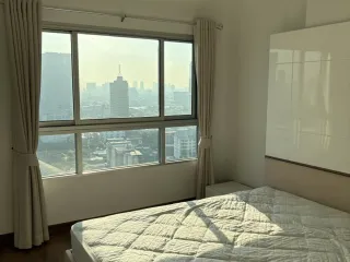 Wohnung zur Miete mit 1 Zimmer in Khlong San, Bangkok