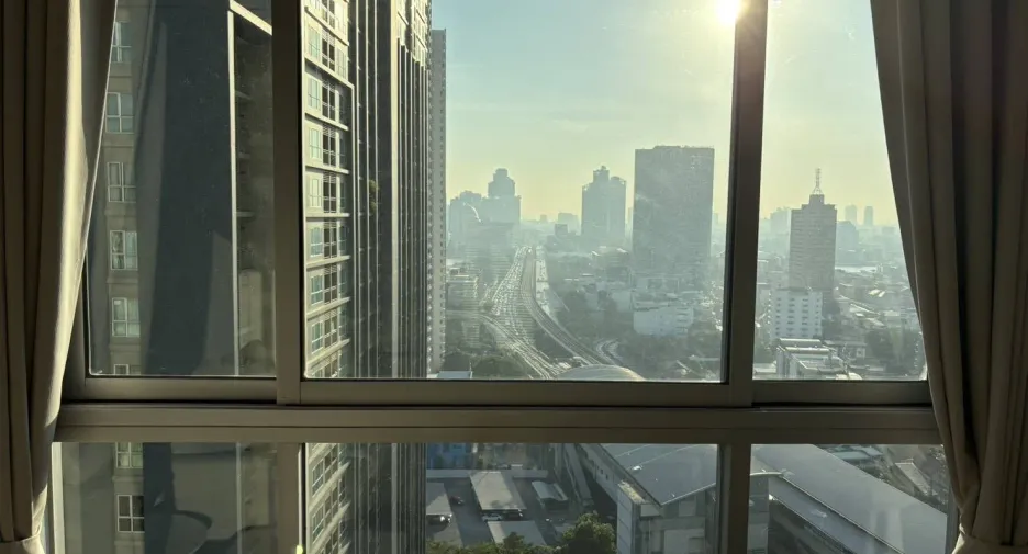 For rent 1 bed condo in Khlong San, Bangkok