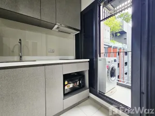 Wohnung zur Miete mit Studio in Huai Khwang, Bangkok