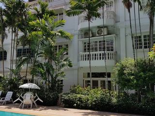 Casa adosada en alquiler de 3 habitaciones en Watthana, Bangkok