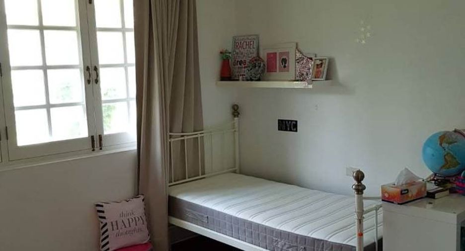 Reihenhaus zur Miete mit 3 Zimmer in Watthana, Bangkok