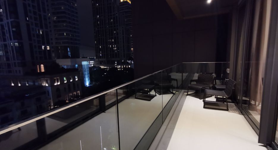 For rent 2 bedrooms condo in Khlong Toei, Bangkok