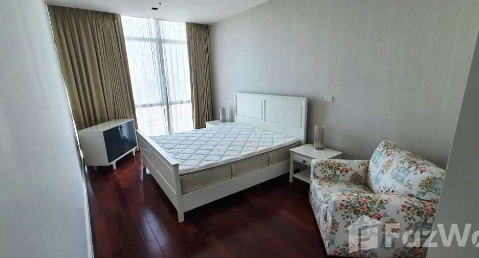 À louer 4 chambres condo à Pathum Wan, Bangkok
