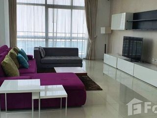 À louer 4 chambres condo à Pathum Wan, Bangkok