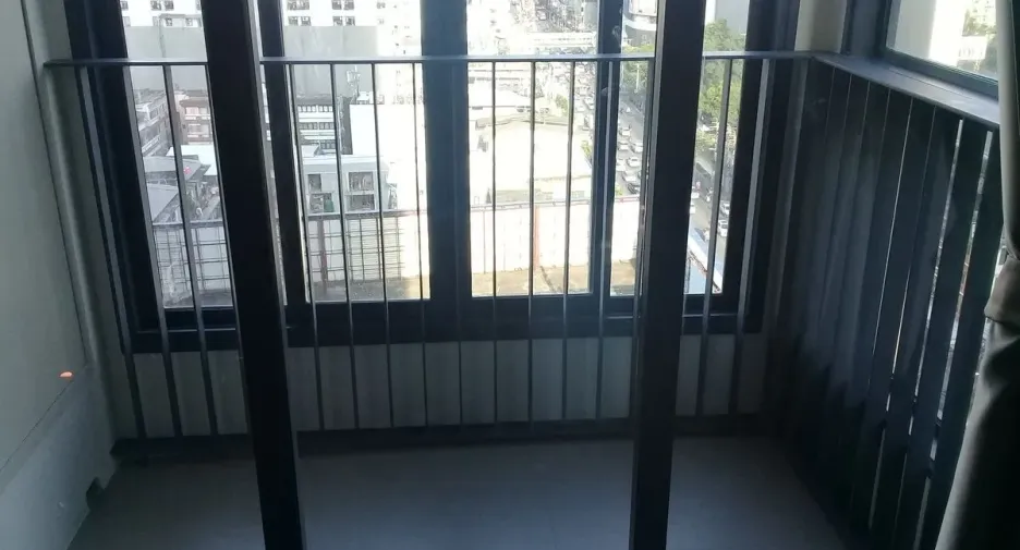 For rent 2 bedrooms condo in Pathum Wan, Bangkok