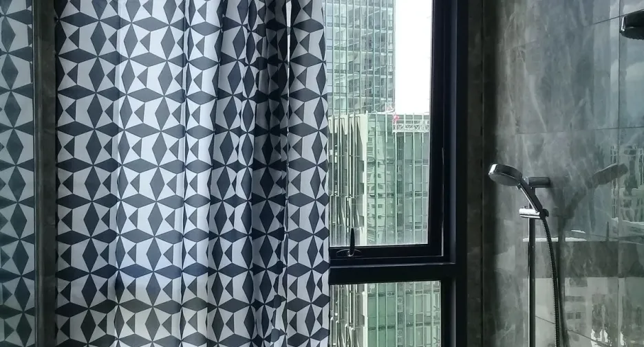 For rent 2 bedrooms condo in Pathum Wan, Bangkok
