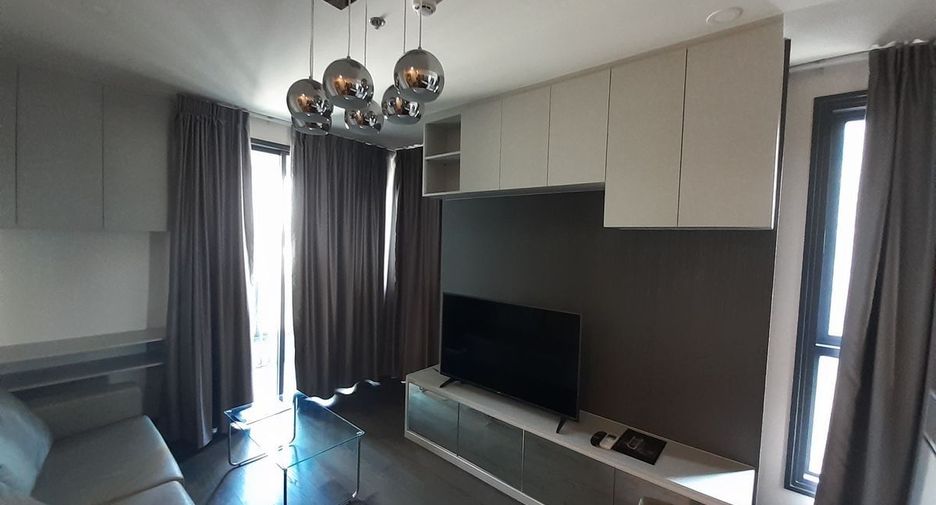 For rent 2 bedrooms condo in Pathum Wan, Bangkok