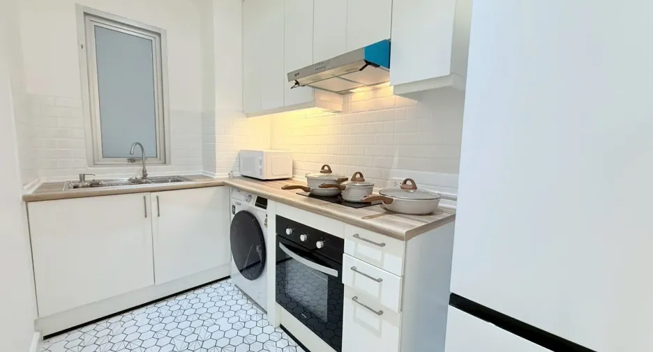 For rent 1 bed condo in Khlong Toei, Bangkok