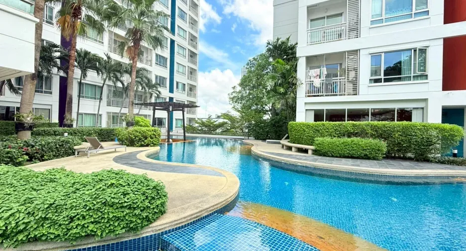 For rent 1 bed condo in Khlong Toei, Bangkok