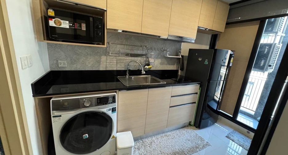 For rent 1 Beds condo in Yan Nawa, Bangkok