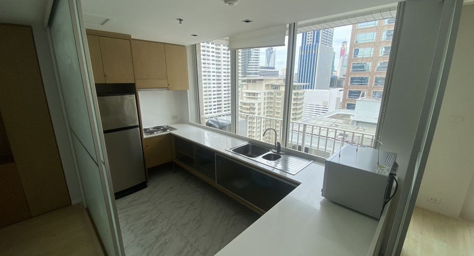 Wohnung zur Miete mit 2 Zimmer in Pathum Wan, Bangkok