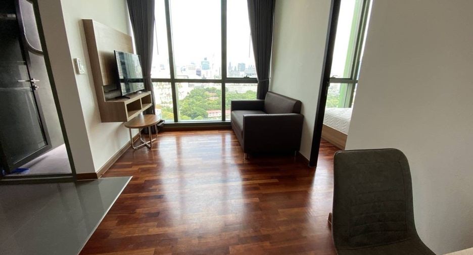 Condo en alquiler de 1 habitaciones en Pathum Wan, Bangkok