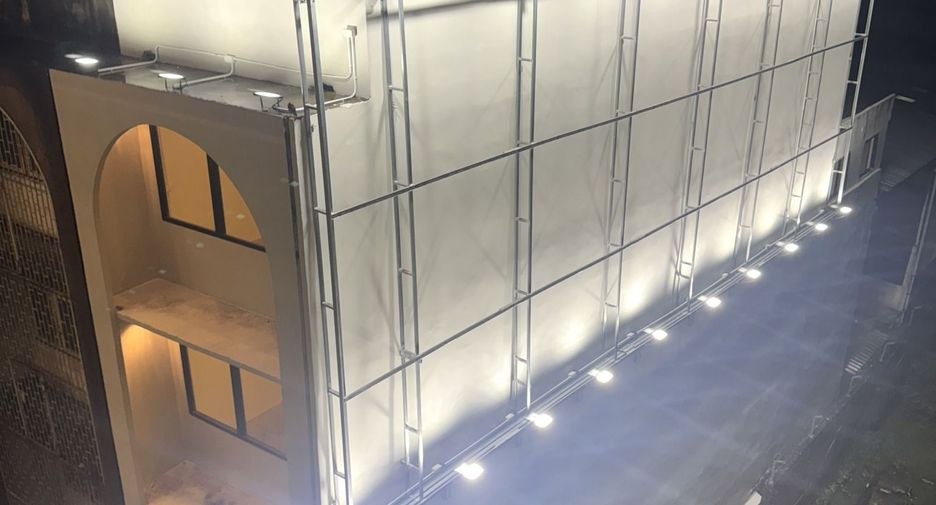For rent retail Space in Phra Khanong, Bangkok