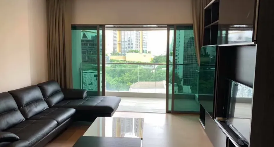 For rent 2 bedrooms condo in Bang Rak, Bangkok