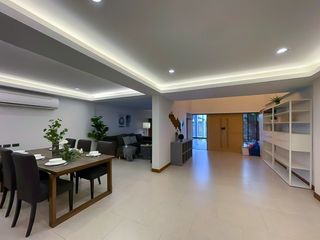 出租 4 卧室 独立屋 在 Watthana, 曼谷