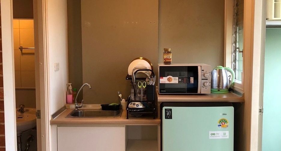 For rent 2 bedrooms condo in Lat Krabang, Bangkok