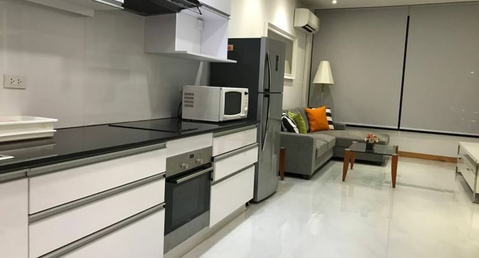 For rent 2 bedrooms condo in Pathum Wan, Bangkok