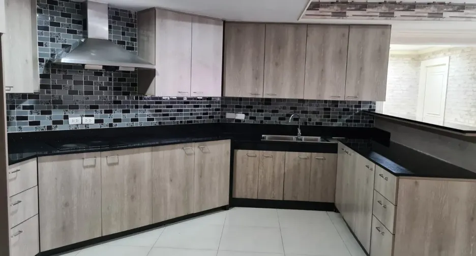 Condo en alquiler de 2 habitaciones en Sathon, Bangkok