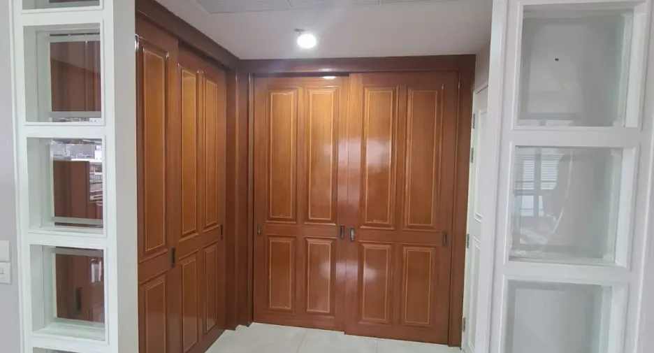 Condo en alquiler de 2 habitaciones en Sathon, Bangkok