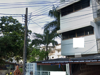 For rent 4 bedrooms townhouse in Bang Na, Bangkok